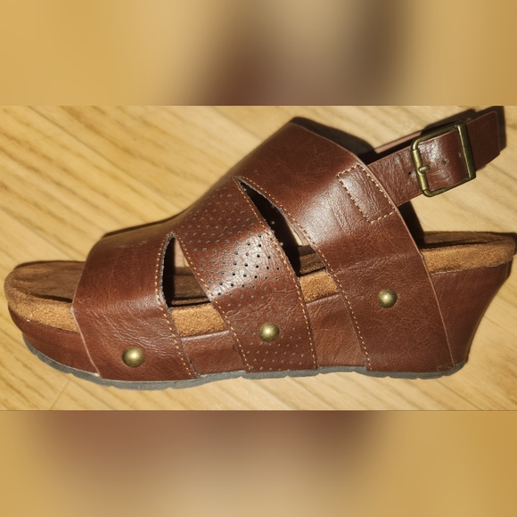 Pierre dumas wedges - Picture 2 of 2